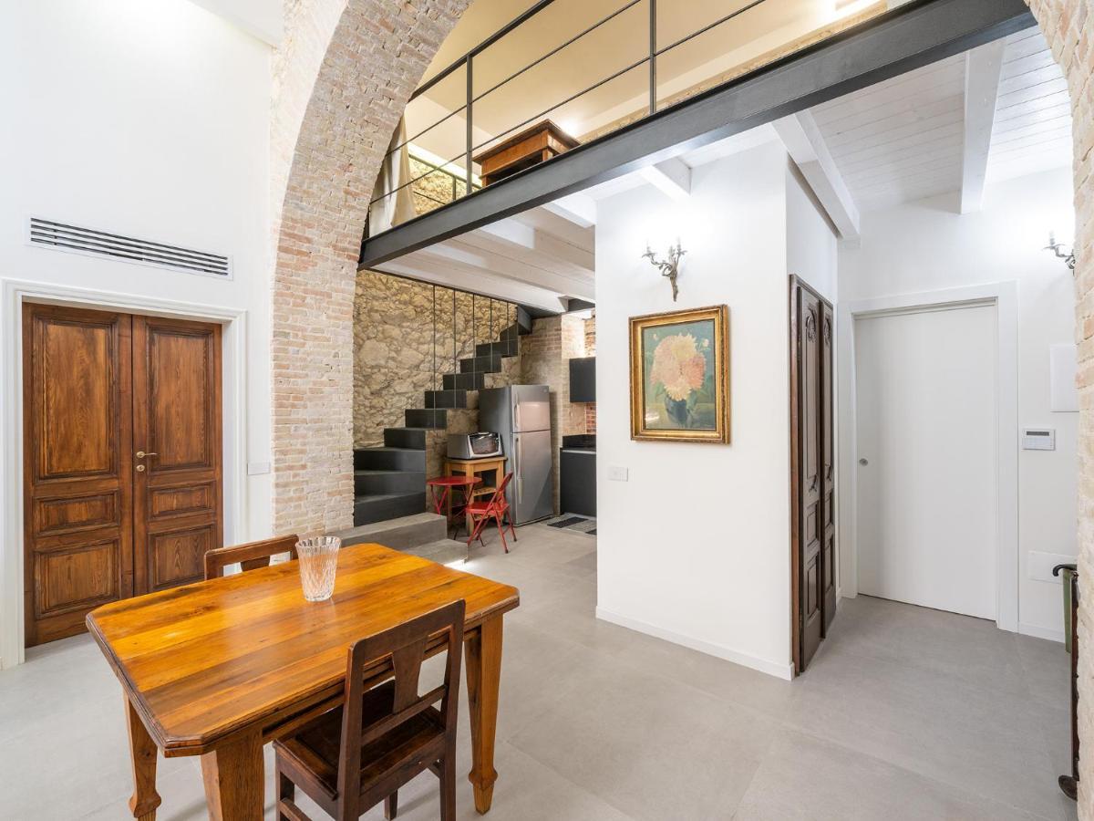 קליארי Massimo Boutique Apartment מראה חיצוני תמונה