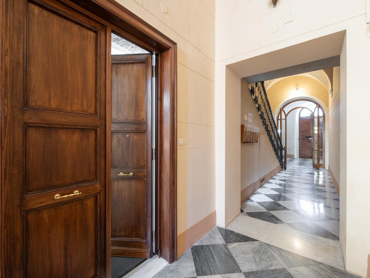 קליארי Massimo Boutique Apartment מראה חיצוני תמונה